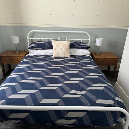 4 Large Bedroom Apartment In The City Hastings Exteriör bild