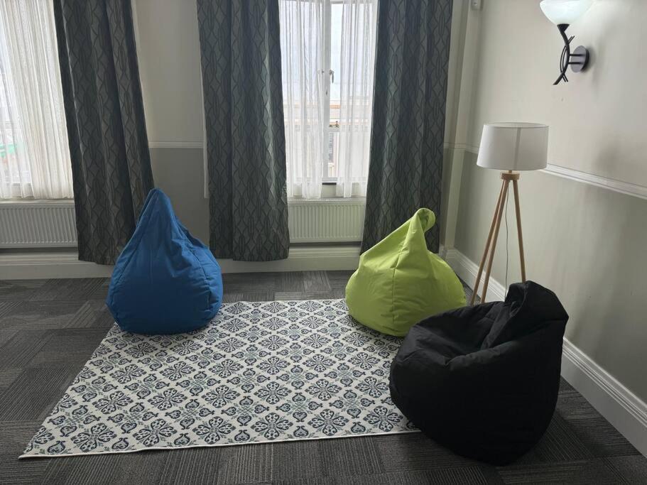 4 Large Bedroom Apartment In The City Hastings Exteriör bild