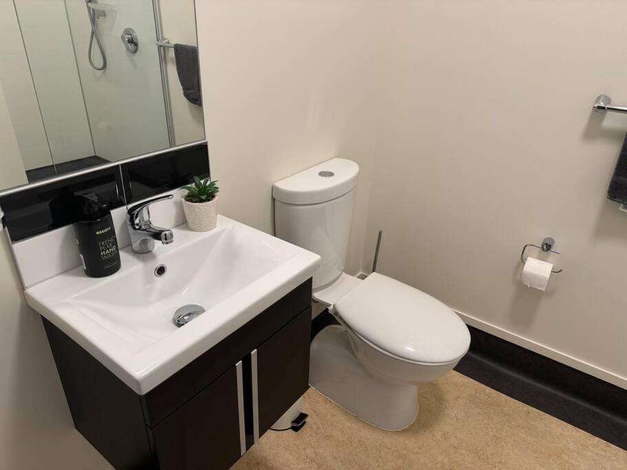 4 Large Bedroom Apartment In The City Hastings Exteriör bild