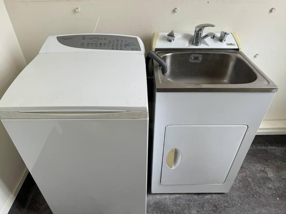 4 Large Bedroom Apartment In The City Hastings Exteriör bild