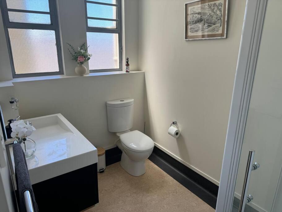 4 Large Bedroom Apartment In The City Hastings Exteriör bild
