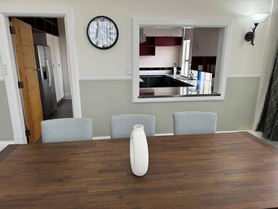 4 Large Bedroom Apartment In The City Hastings Exteriör bild
