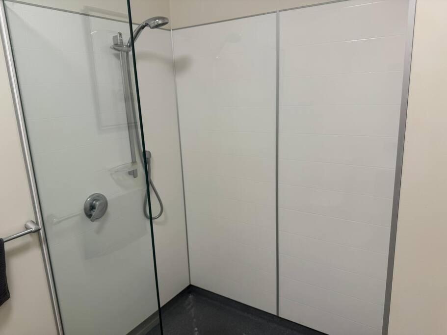 4 Large Bedroom Apartment In The City Hastings Exteriör bild