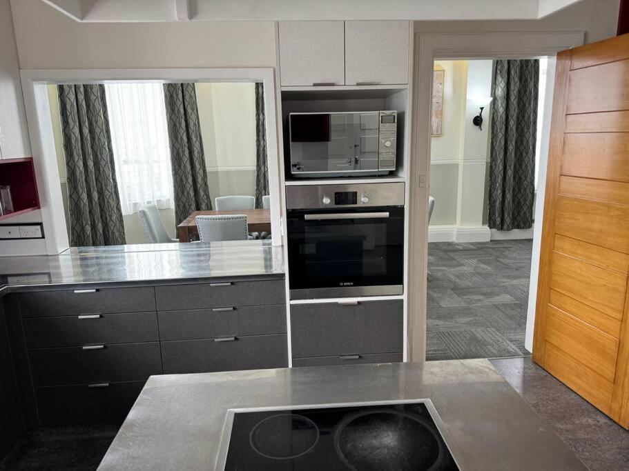 4 Large Bedroom Apartment In The City Hastings Exteriör bild
